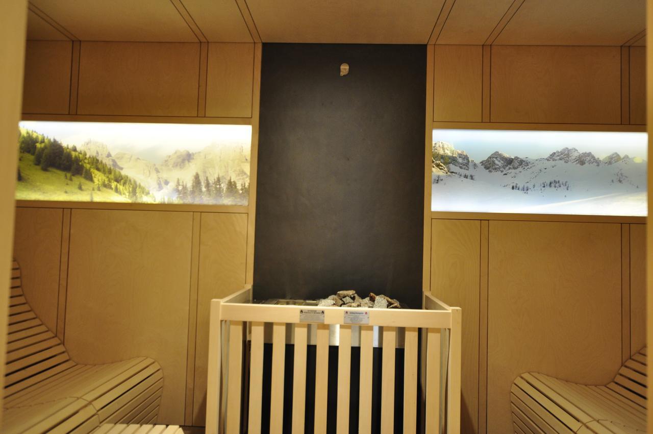 Hotel Alpin คอลเลอิซาร์โค ภายนอก รูปภาพ